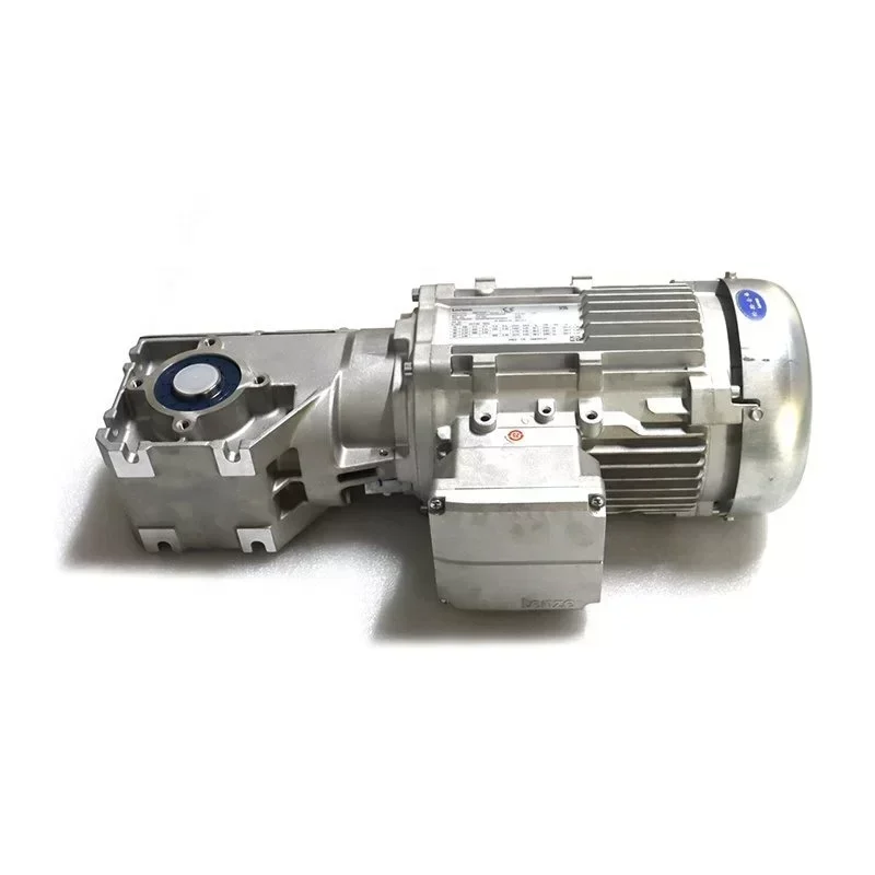 Lenze Gear Motor 16922900 G50BB111MHAR2C00 Lenze Servo Motor