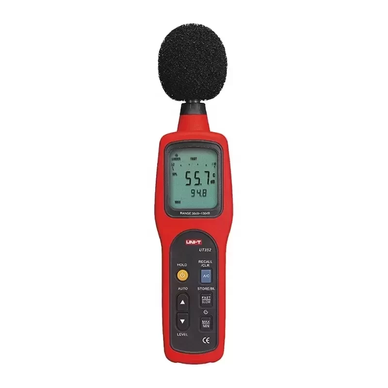 UNI-T UT352 Sound Level Meter Is Used to Measure Environmental Noise